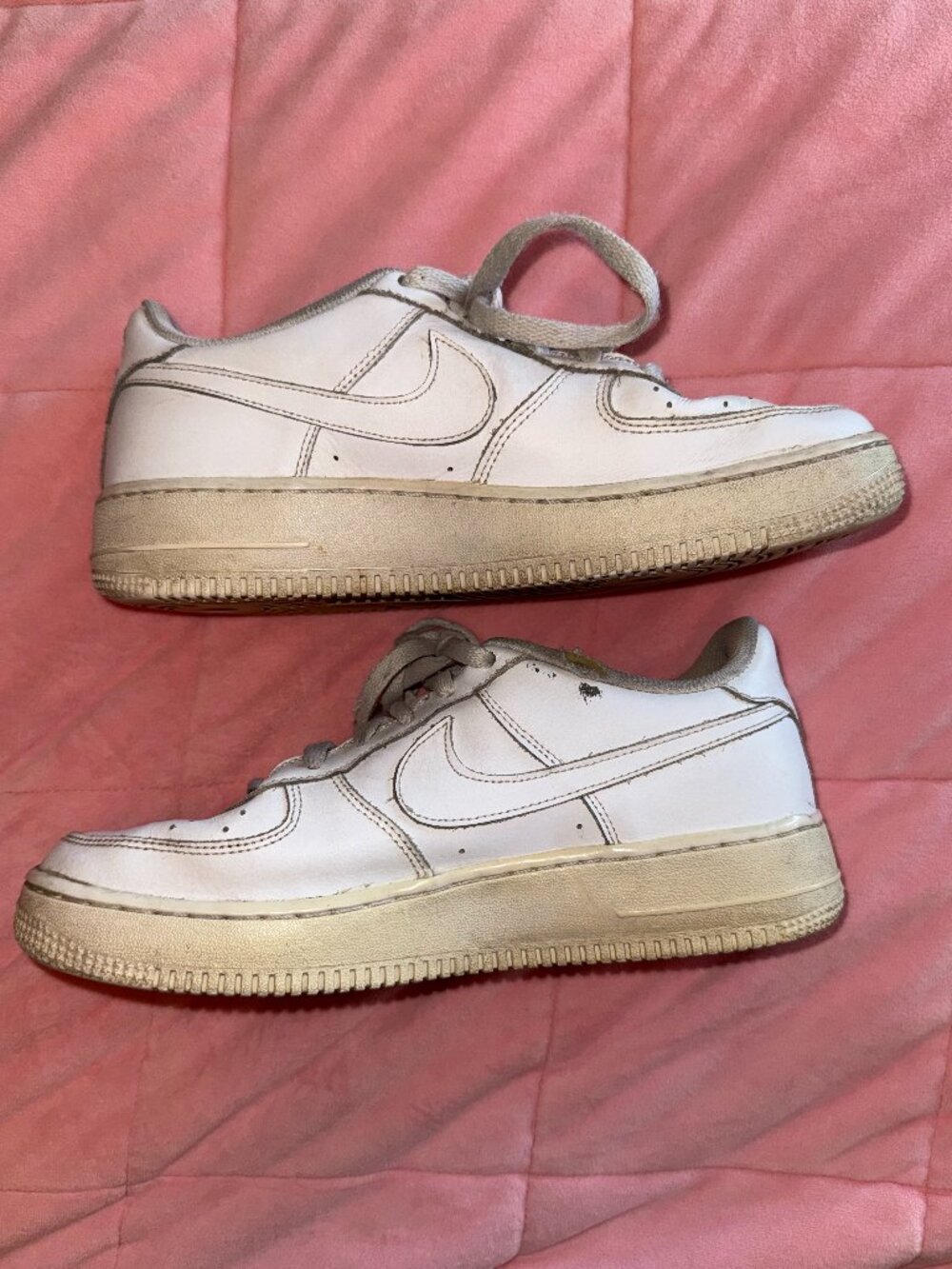 Nike Air Force 1 White Low Youth Size 7Y Women’s 8 Sneakers AF1 Shoes